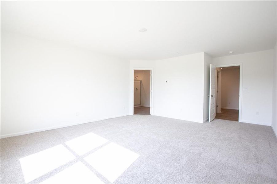 Spacious, unfurnished interior of a new home in Harvest Park, Decatur (Image 15).