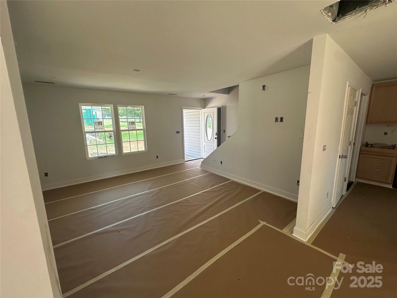 Spacious, unfurnished interior of a new home in , Taylorsville (Image 6).