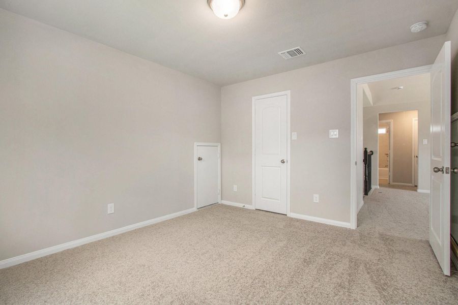 Spacious, unfurnished interior of a new home in Columbia Lakes, West Columbia (Image 14). Spacious, unfurnished interior of a new home in Columbia Lakes, West Columbia (Image 14).