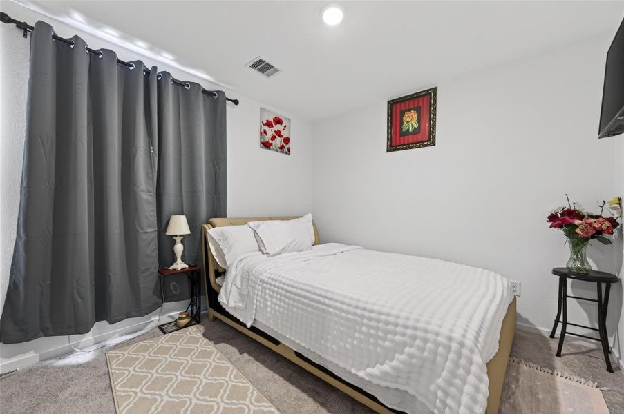 Furnished interior view inside a new home in The Grand Prairie: Watermill Collection, Hockley (Image 24).