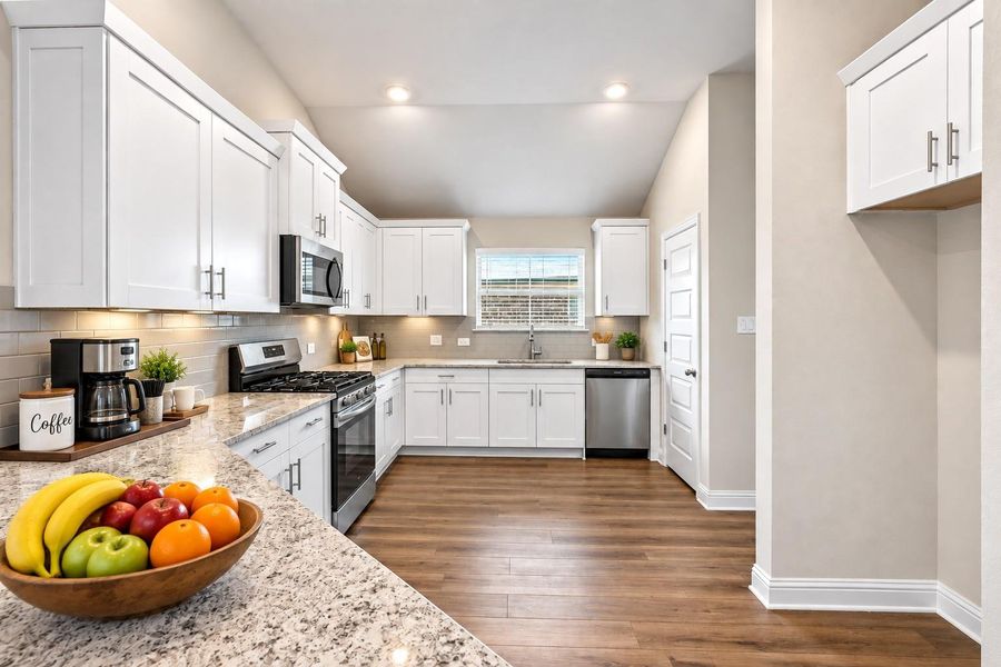 Furnished interior view inside a new home in Lago Mar, Texas City (Image 6).