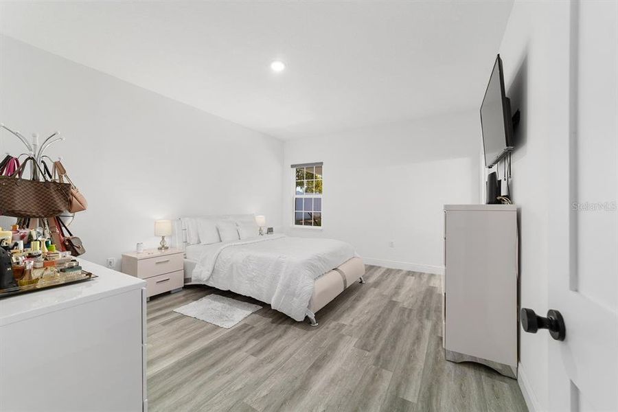 Furnished interior view inside a new home in , Ocala (Image 19).