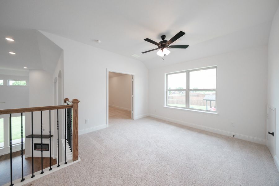 Spacious, unfurnished interior of a new home in Lovers Landing, Forney (Image 19).