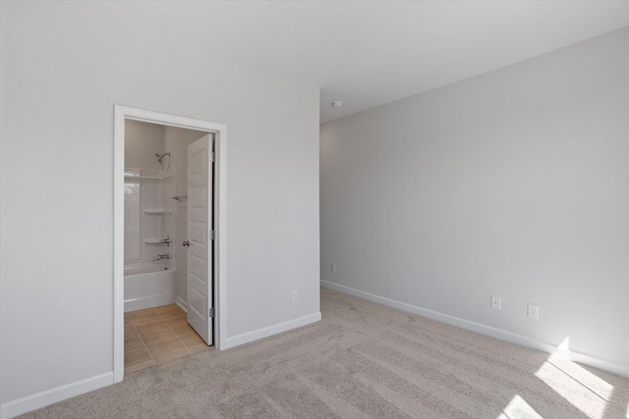 Spacious, unfurnished interior of a new home in Ovation at Sweetbrier, Durham (Image 26).