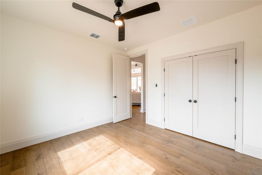 Spacious, unfurnished interior of a new home in , Lago Vista (Image 22).