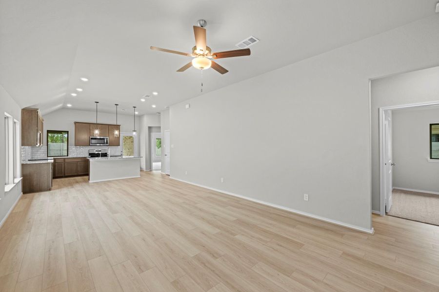 Spacious, unfurnished interior of a new home in Two Step Farm, Montgomery (Image 17). Spacious, unfurnished interior of a new home in Two Step Farm, Montgomery (Image 17).