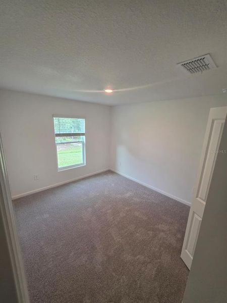 Spacious, unfurnished interior of a new home in , Ocala (Image 12).