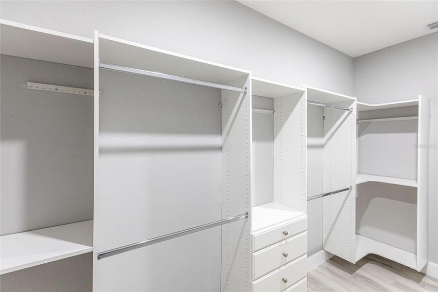 Spacious, unfurnished interior of a new home in , Punta Gorda (Image 22).