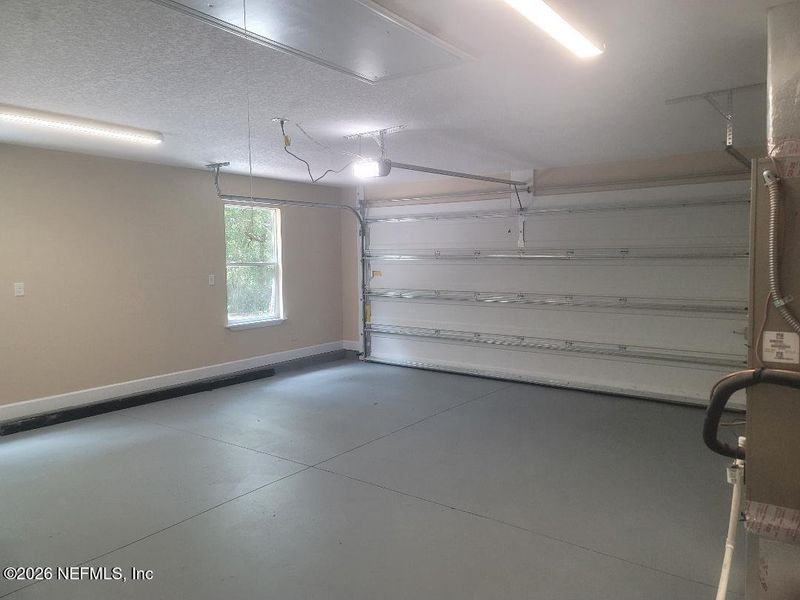 Spacious, unfurnished interior of a new home in , Keystone Heights (Image 9).