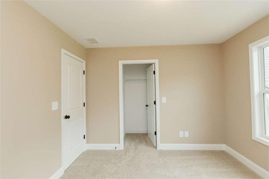 Spacious, unfurnished interior of a new home in , Douglasville (Image 62). Spacious, unfurnished interior of a new home in , Douglasville (Image 62).