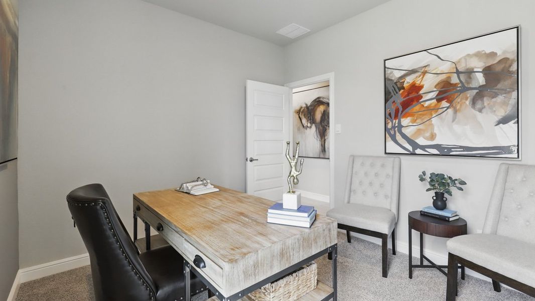 Furnished interior view inside a new home in Legado, Cleburne (Image 32).