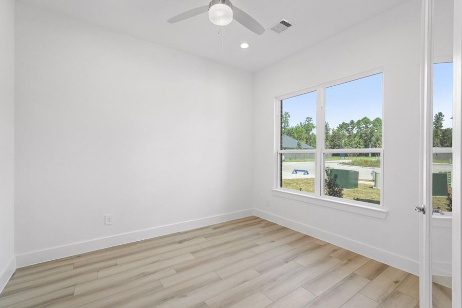 Spacious, unfurnished interior of a new home in Mill Creek Estates, Magnolia (Image 13).