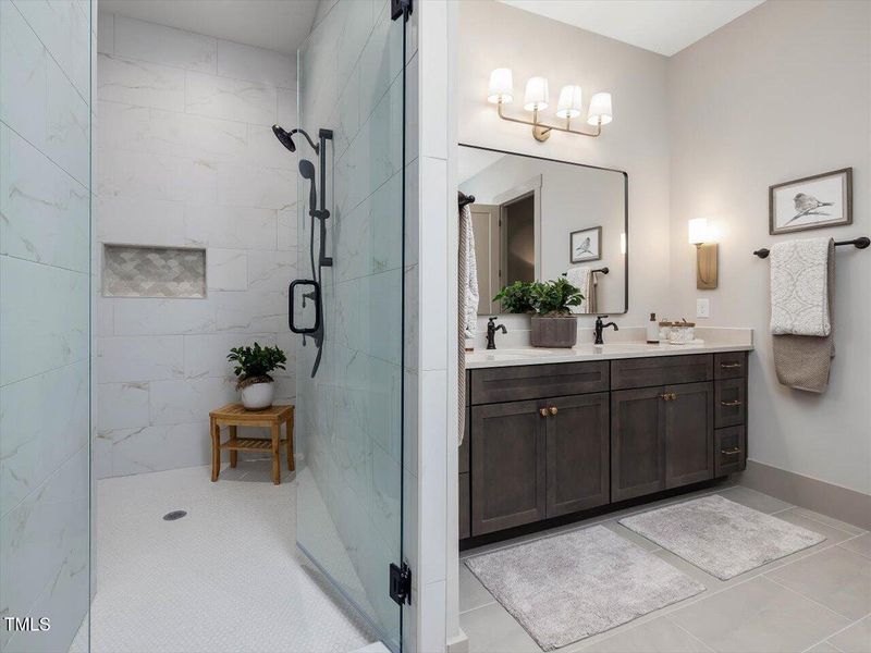 043-Primary Bathroom 043-Primary Bathroom