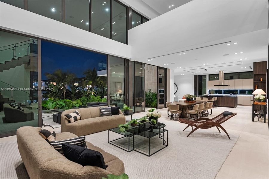 Community amenities in , Hallandale Beach (Image 22).