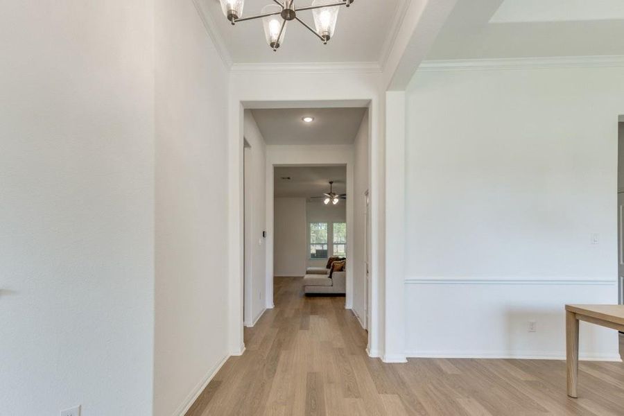 Spacious, unfurnished interior of a new home in Deer Pines, Conroe (Image 19).