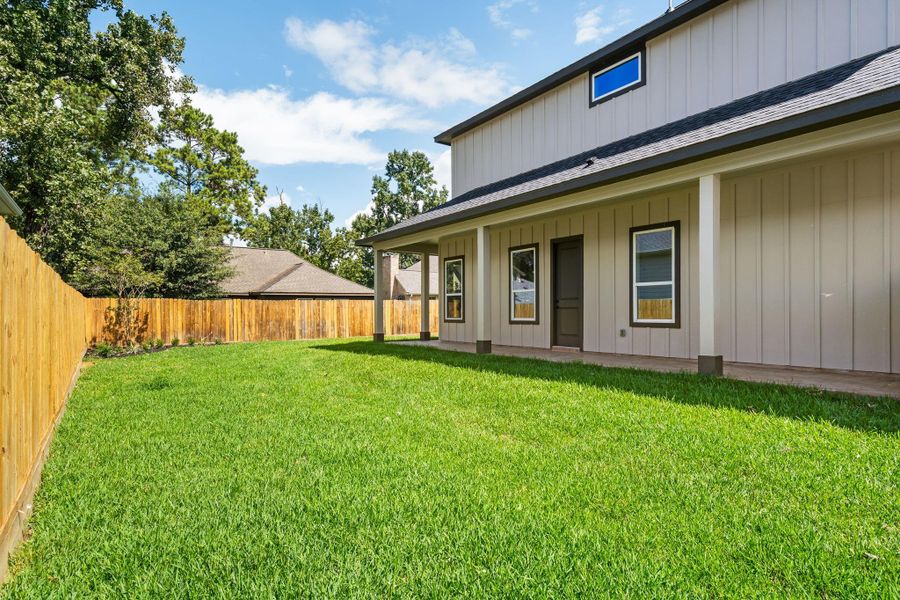 Exterior details and patio area of a home in , Tomball (Image 30).