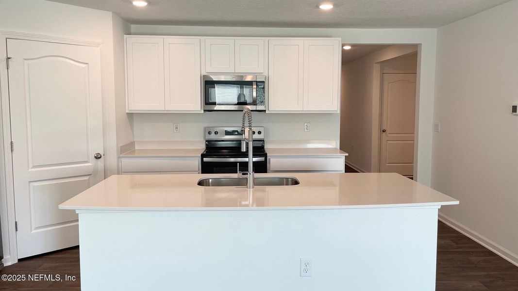 Furnished interior view inside a new home in The Arbors, Jacksonville (Image 14). Furnished interior view inside a new home in The Arbors, Jacksonville (Image 14).