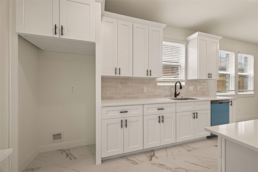 Furnished interior view inside a new home in Foxtail Palms, Manvel (Image 13). Furnished interior view inside a new home in Foxtail Palms, Manvel (Image 13).
