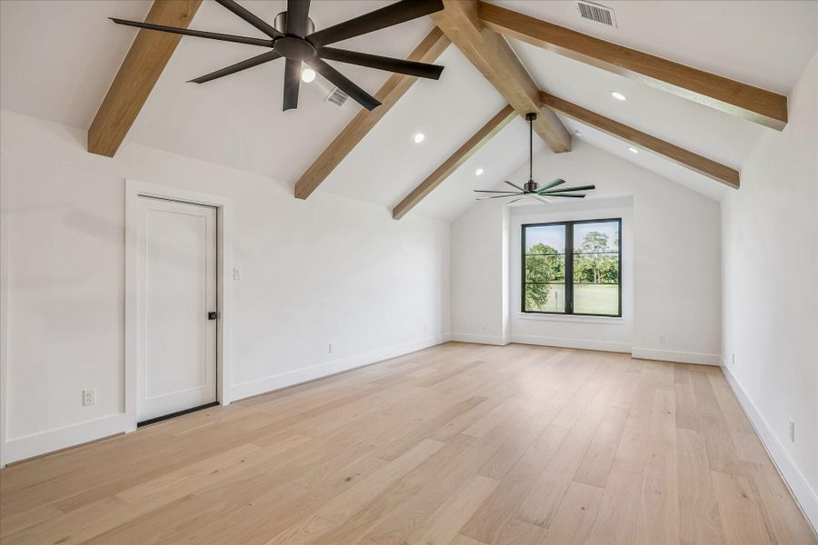 Upstairs Game Room/Flex Space