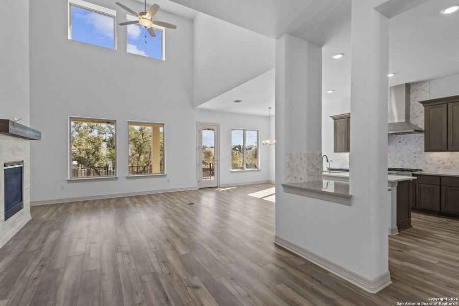 Spacious, unfurnished interior of a new home in Highland Estates, San Antonio (Image 30).