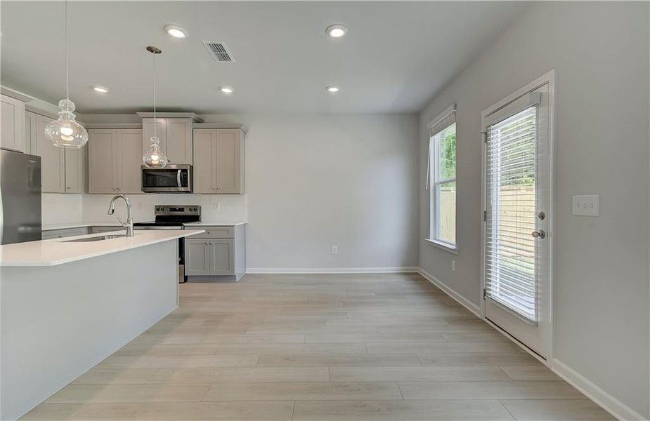 Spacious, unfurnished interior of a new home in Enclave at Evergreen, Fairburn (Image 20).