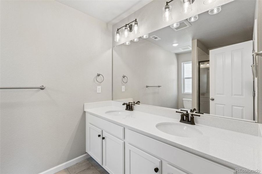 Furnished interior view inside a new home in Spring Valley, Longmont (Image 6).