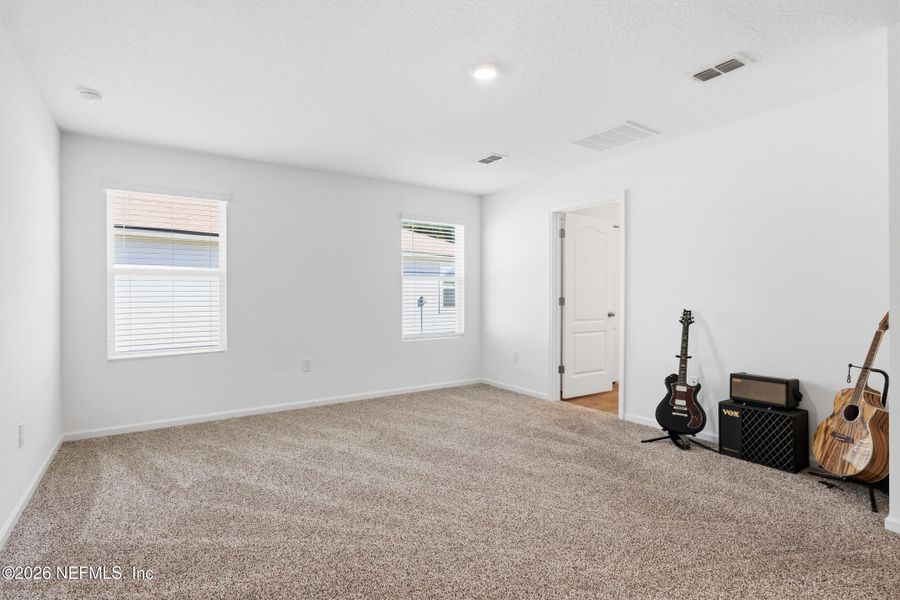 Spacious, unfurnished interior of a new home in , St. Augustine (Image 27).