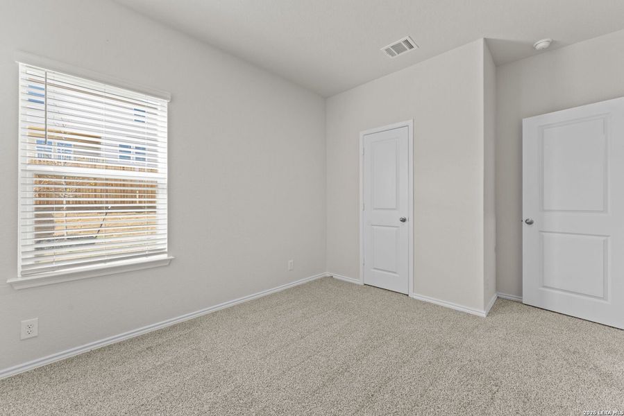 Spacious, unfurnished interior of a new home in Applewood, San Antonio (Image 23). Spacious, unfurnished interior of a new home in Applewood, San Antonio (Image 23).