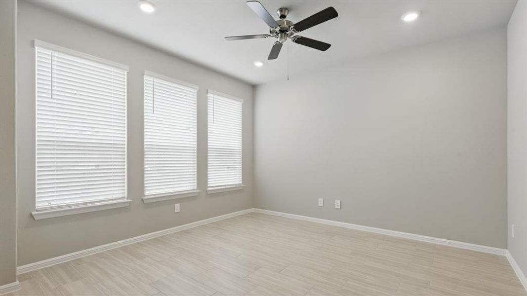 Spacious, unfurnished interior of a new home in Orchard Village, Fort Worth (Image 23). Spacious, unfurnished interior of a new home in Orchard Village, Fort Worth (Image 23).