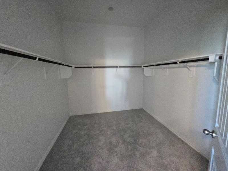 Spacious, unfurnished interior of a new home in Hillview Addition, Decatur (Image 14).