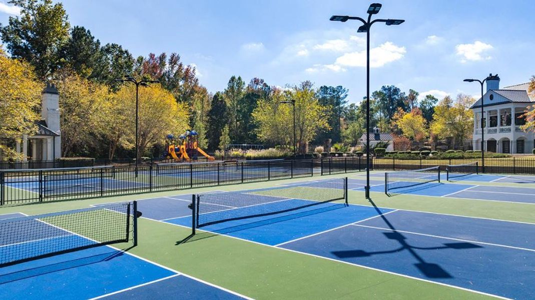 Community amenities in Hamptons at Riverwood North, Dallas (Image 34).