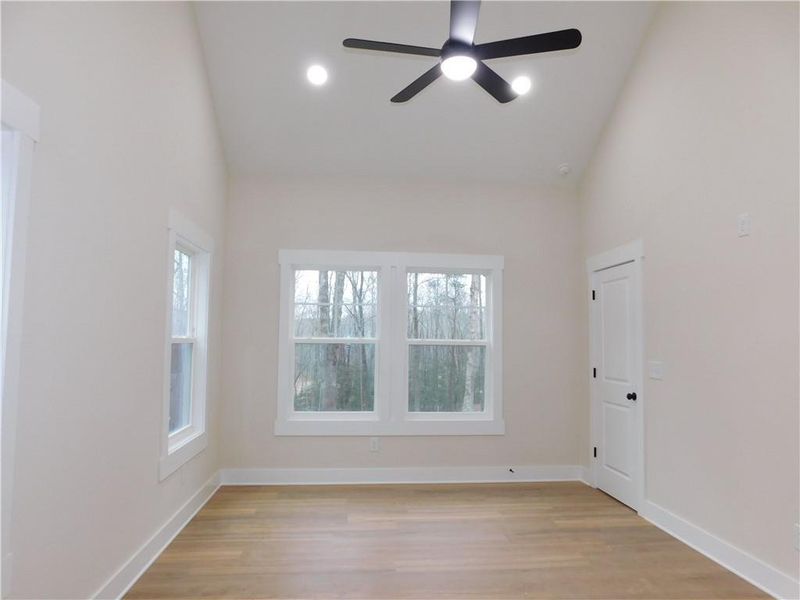 Spacious, unfurnished interior of a new home in , Dahlonega (Image 33).