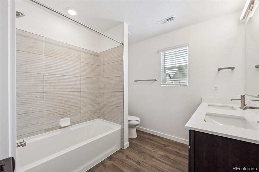 Furnished interior view inside a new home in Horizon Uptown, Aurora (Image 11).