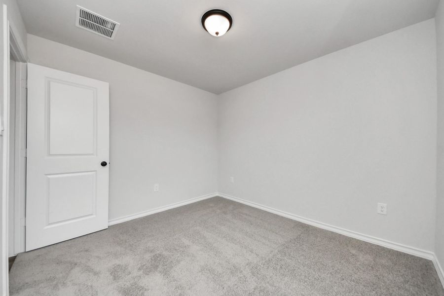 Spacious, unfurnished interior of a new home in The Enclave at Spring Branch, Conroe (Image 24). Spacious, unfurnished interior of a new home in The Enclave at Spring Branch, Conroe (Image 24).
