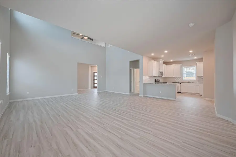 Image 8 of a home in Sunterra.