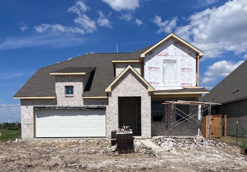 Welcome home to 2131 Birch Brook Lane located in the community of Cedar Pointe and zoned to Crosby ISD. Welcome home to 2131 Birch Brook Lane located in the community of Cedar Pointe and zoned to Crosby ISD.