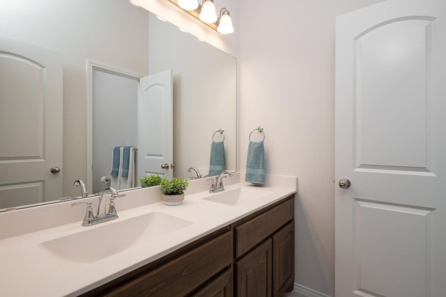 Bathroom 2 | Concept 2186 at Chisholm Hills in Cleburne, TX by Landsea Homes