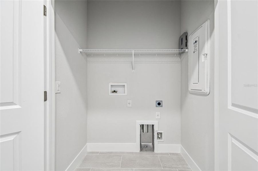 Spacious, unfurnished interior of a new home in Apex at Seminole Heights, Tampa (Image 31). Spacious, unfurnished interior of a new home in Apex at Seminole Heights, Tampa (Image 31).