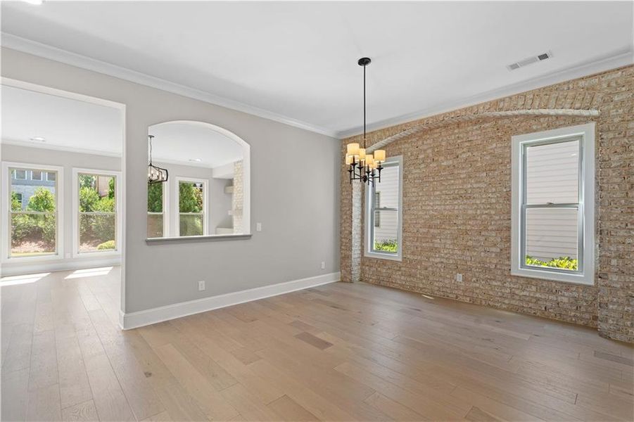 Spacious, unfurnished interior of a new home in Bellwyn, Johns Creek (Image 34).