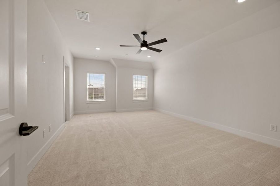 Spacious, unfurnished interior of a new home in Trinity Falls, McKinney (Image 24). Spacious, unfurnished interior of a new home in Trinity Falls, McKinney (Image 24).