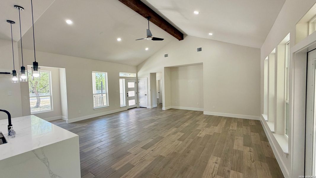 Spacious, unfurnished interior of a new home in , Bulverde (Image 37).