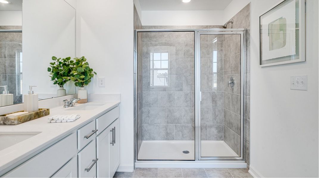 1781 Carson II Owners Bath 1of2