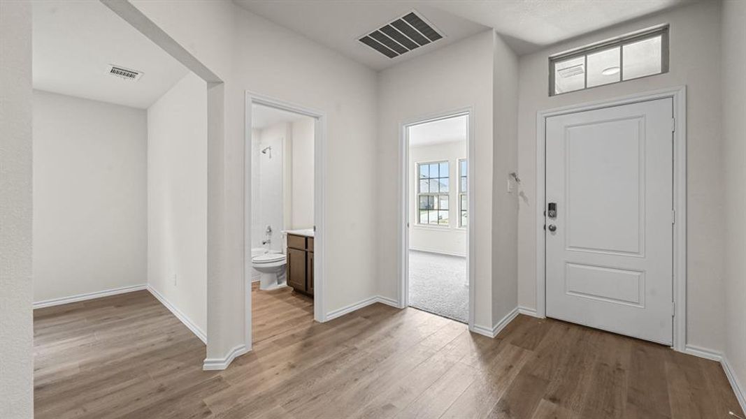 Spacious, unfurnished interior of a new home in The Reserve at Timber Creek, Lindale (Image 23). Spacious, unfurnished interior of a new home in The Reserve at Timber Creek, Lindale (Image 23).