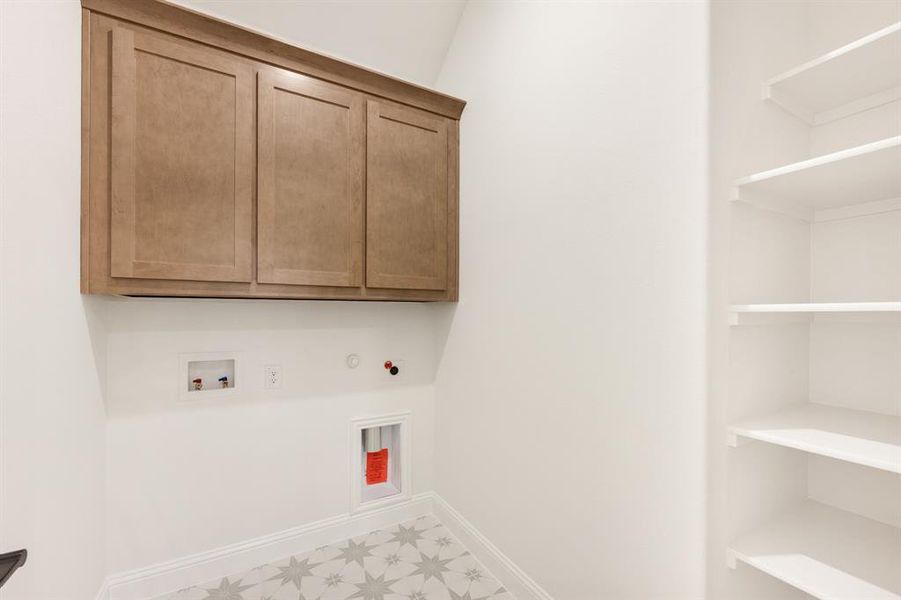 Spacious, unfurnished interior of a new home in Windsong Ranch Classic 61, Prosper (Image 35).