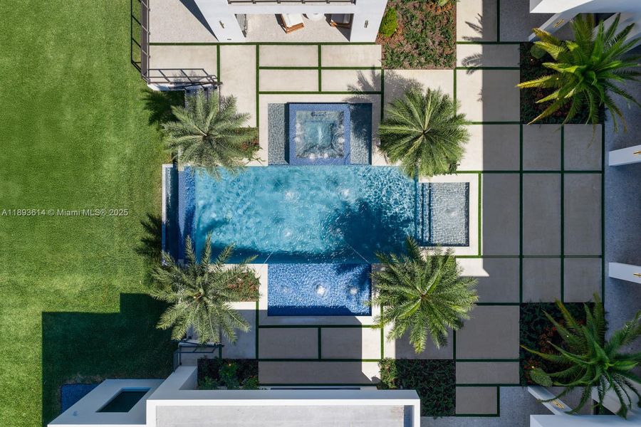 Image 73 of a home in .