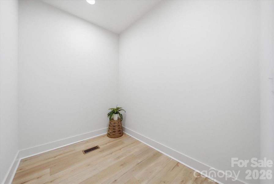 Primary Bedroom Closet