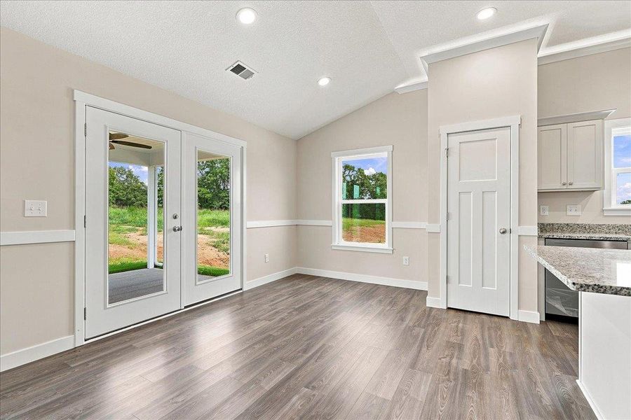 Spacious, unfurnished interior of a new home in Davis Heights, Inman (Image 31).