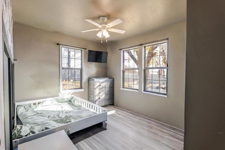 Front bedroom Front bedroom