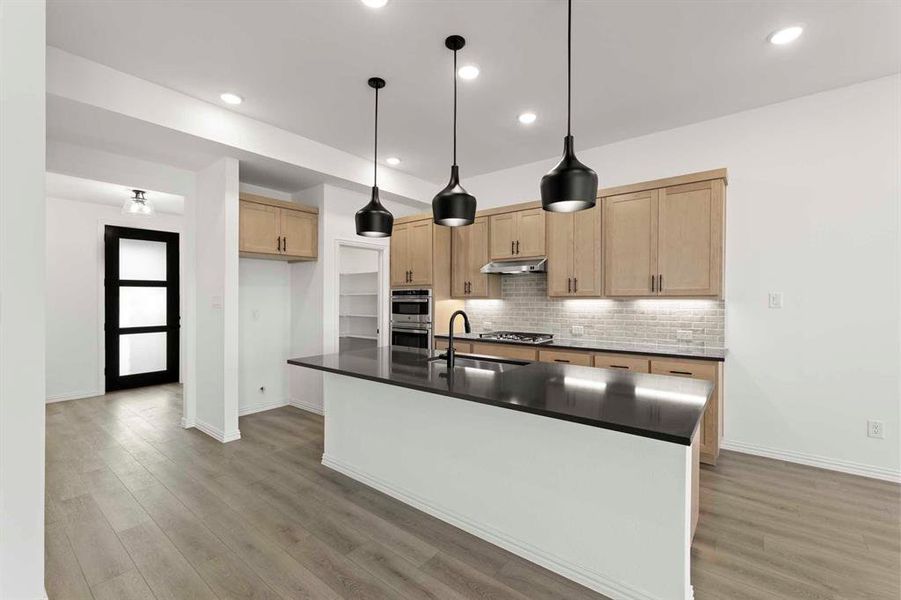 5_06. 2324 Myrtle - Kitchen (2) 5_06. 2324 Myrtle - Kitchen (2)