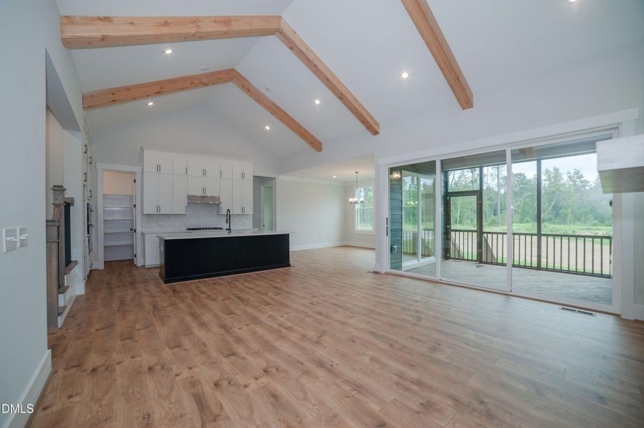 WFDS-0109_00_Parkette D_Family Room b WFDS-0109_00_Parkette D_Family Room b